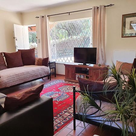 Pine Tree Lodge Midrand Dış mekan fotoğraf