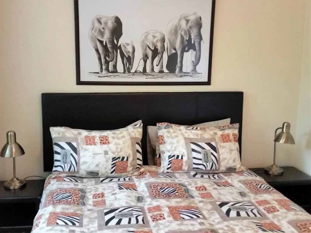 Pine Tree Lodge Midrand Dış mekan fotoğraf