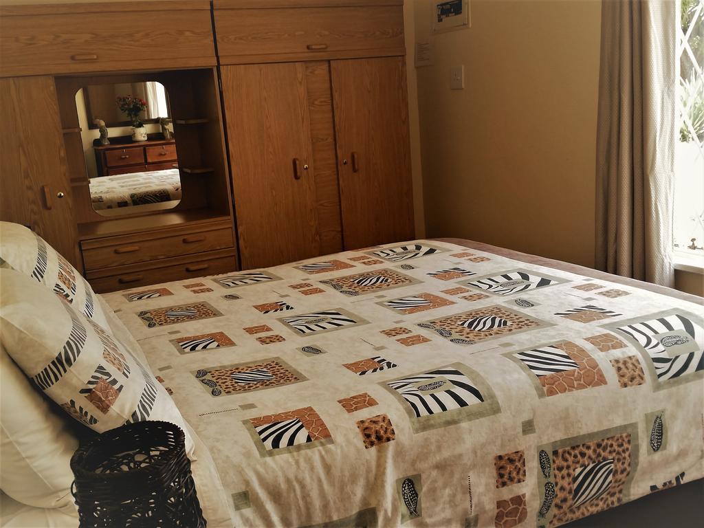 Pine Tree Lodge Midrand Dış mekan fotoğraf