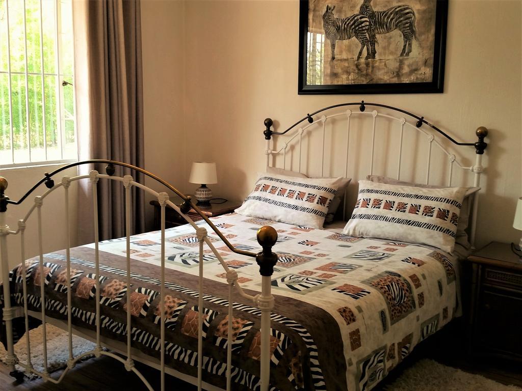 Pine Tree Lodge Midrand Dış mekan fotoğraf